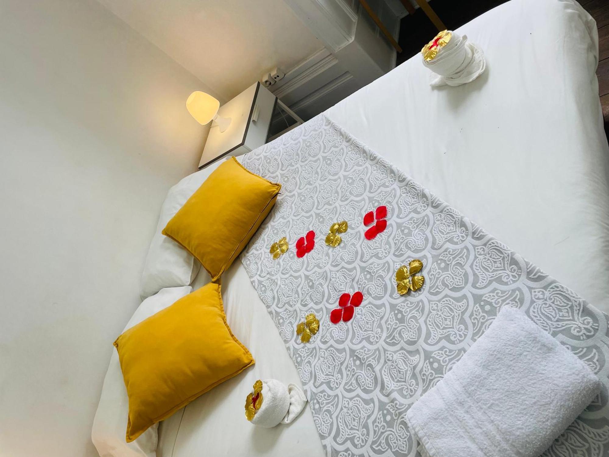 WW Hostel&Suites Coimbra Exterior foto